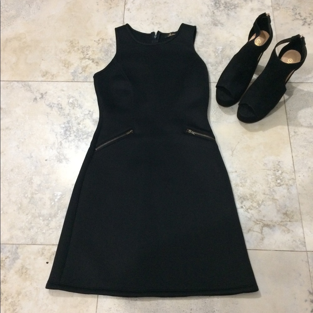 Black dress 🖤